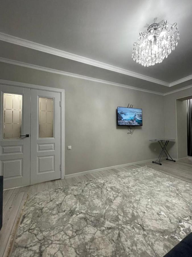 Apartment In Street Toktogula 77 Bishkek Exterior foto
